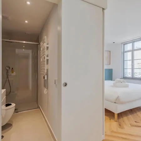 Luxury Σετούμπαλ